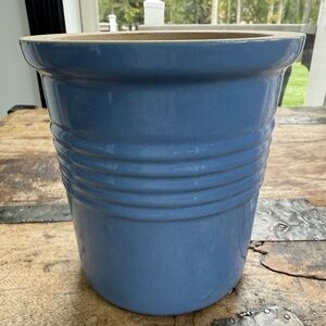 Pampered Chef stoneware blue crock